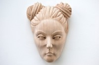Maske aus Lindenholz - tragbar